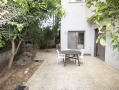 Ferme de luxe à vendre à Moshav Kfar Daniel Shfela en Israël.